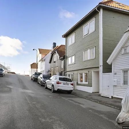 Modern In The Heart Of Stavanger! شقة