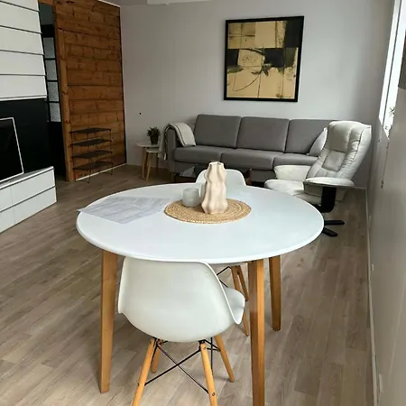 Modern In The Heart Of Stavanger! شقة
