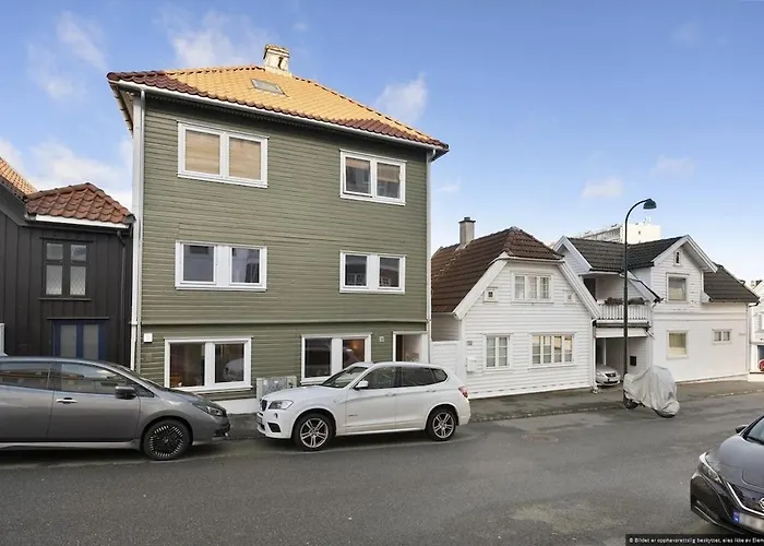 Modern In The Heart Of Stavanger! דירה